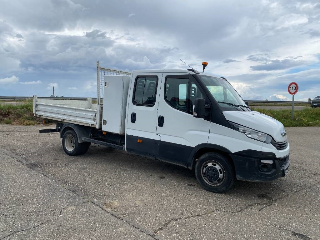 Iveco DAILY 35-140 C14 2.3D/140 / JPM VULCAIN endommagé - قلاب صغير, الشاحنات الصغيرة كابينة مزدوجة: صورة 4 Iveco DAILY 35-140 C14 2.3D/140 / JPM VULCAIN endommagé - قلاب صغير, الشاحنات الصغيرة كابينة مزدوجة: صورة 4