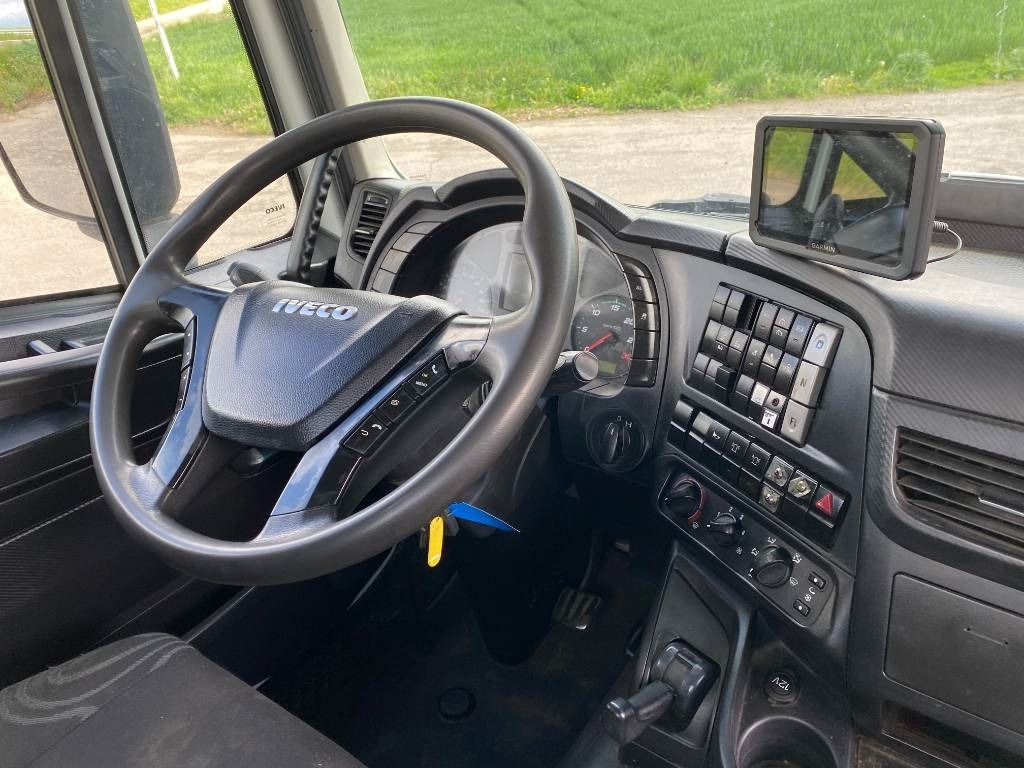شاحنة سحب Iveco STRALIS 360 e6 A Réparer: صورة 49