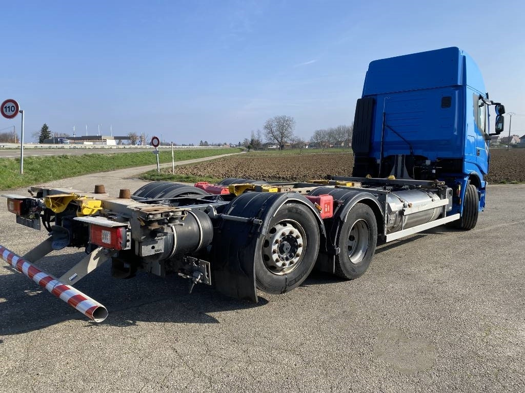 Iveco STRALIS 460NP LNG RETARDER - شاحنة هيكل كابينة: صورة 4 Iveco STRALIS 460NP LNG RETARDER - شاحنة هيكل كابينة: صورة 4