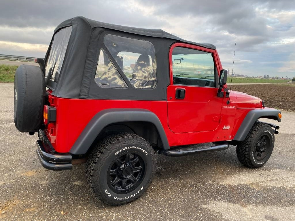 Jeep WRANGLER 2.5i 118 Véhicule d'Origine Française - سيارة دفع رباعي: صورة 4 Jeep WRANGLER 2.5i 118 Véhicule d'Origine Française - سيارة دفع رباعي: صورة 4