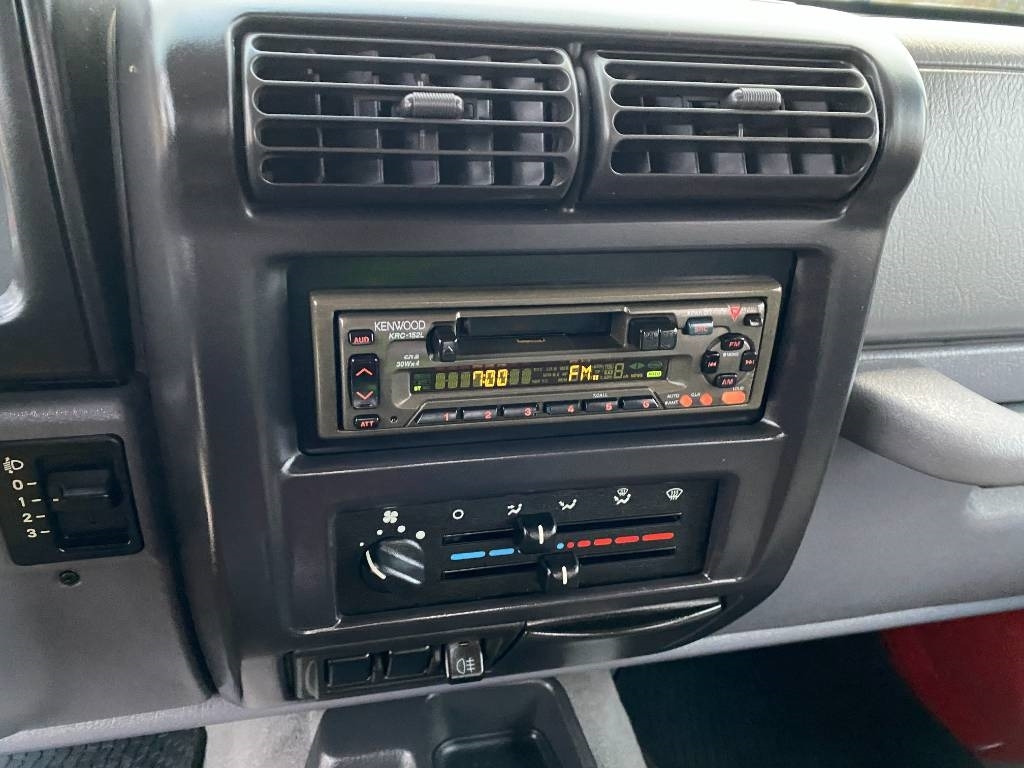 سيارة دفع رباعي Jeep WRANGLER 2.5i 118 Véhicule d'Origine Française: صورة 42