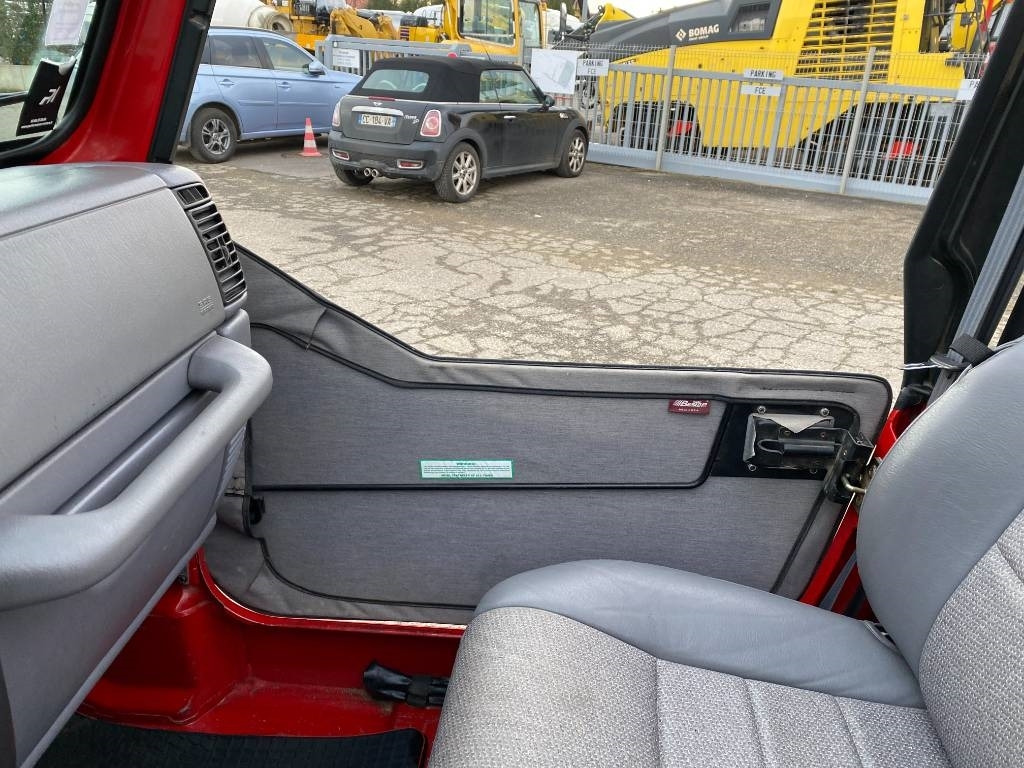 سيارة دفع رباعي Jeep WRANGLER 2.5i 118 Véhicule d'Origine Française: صورة 29