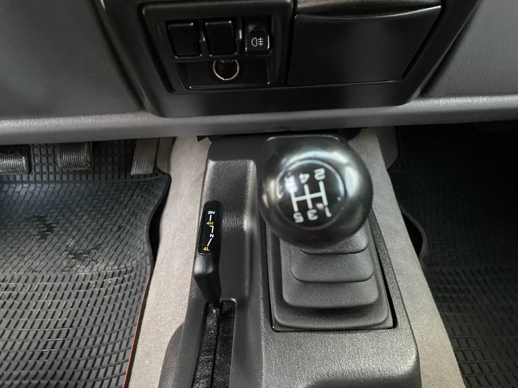 سيارة دفع رباعي Jeep WRANGLER 2.5i 118 Véhicule d'Origine Française: صورة 43