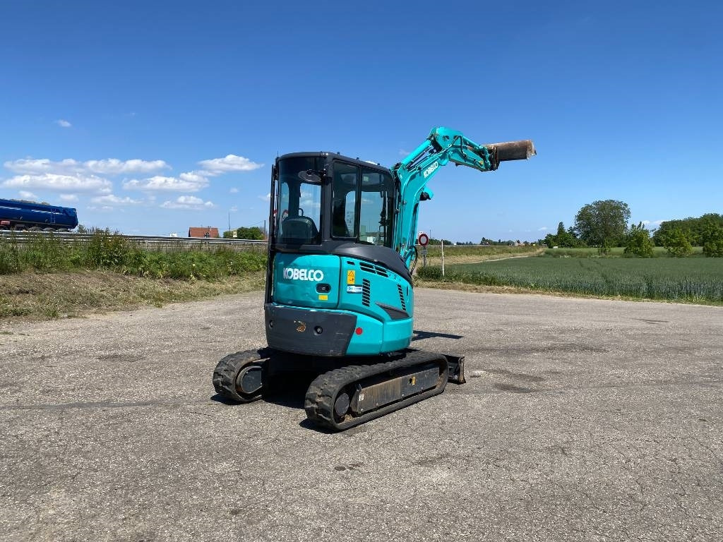 Kobelco SK28SR-6E 1er Main Origine Française endommagée - حفارة مُصَّغرة: صورة 4 Kobelco SK28SR-6E 1er Main Origine Française endommagée - حفارة مُصَّغرة: صورة 4