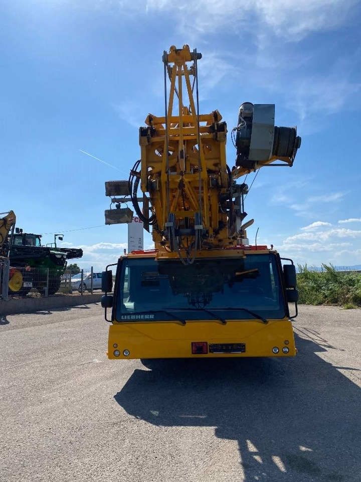 Liebherr MK 88 Certificat CE / 1er Main endommagée - موبايل كرين: صورة 2 Liebherr MK 88 Certificat CE / 1er Main endommagée - موبايل كرين: صورة 2