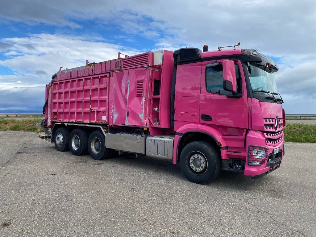 Mercedes-Benz ACTROS 3251/RSP ESE6-RD8000 endommagée - شاحنة الشفط: صورة 4 Mercedes-Benz ACTROS 3251/RSP ESE6-RD8000 endommagée - شاحنة الشفط: صورة 4