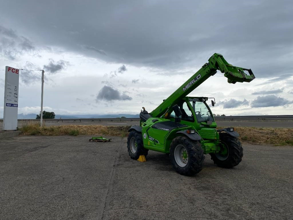 Merlo TF 42.7-145 / 40Km/H endommagé - رافعة تلسكوبية: صورة 3 Merlo TF 42.7-145 / 40Km/H endommagé - رافعة تلسكوبية: صورة 3
