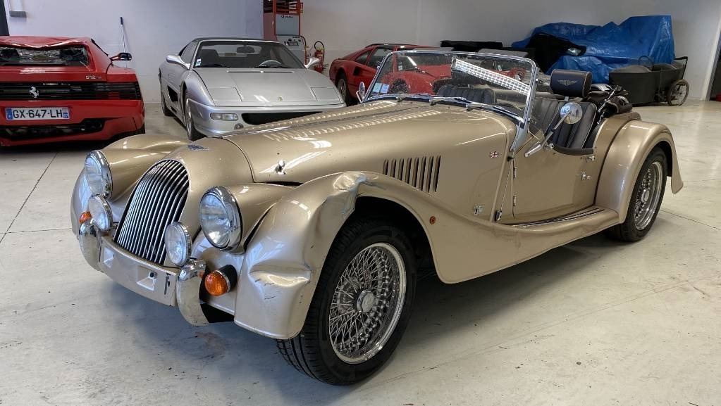 Morgan Roadster 3.7i/Ford V6 Boite manuelle endommagé - كابريوليه: صورة 2 Morgan Roadster 3.7i/Ford V6 Boite manuelle endommagé - كابريوليه: صورة 2