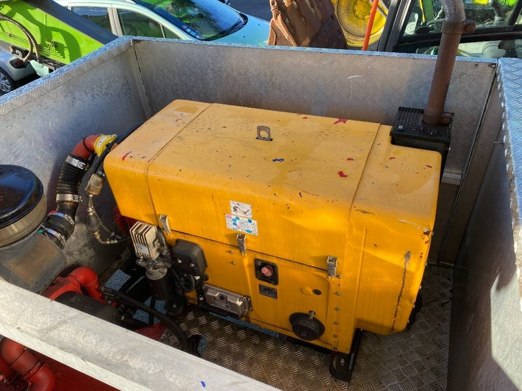 منصة تلسكوبية محمولة على شاحنة Multitel MJ 600: صورة 10