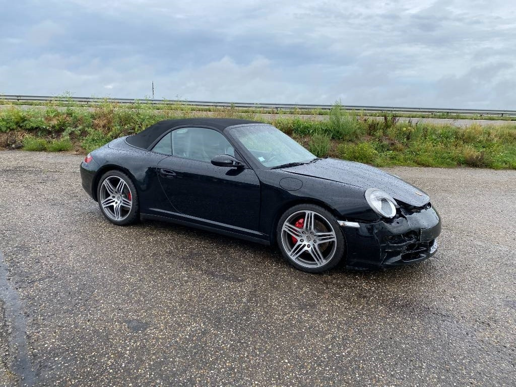 Porsche 911 3.8I Carrera 4S Cabriolet Origine Française - كابريوليه: صورة 3 Porsche 911 3.8I Carrera 4S Cabriolet Origine Française - كابريوليه: صورة 3
