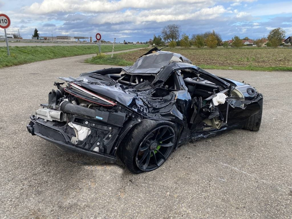 Porsche 911 GT3 RS (991) 4.0i 520 PDK7 Pack WEISSACH/RS  - سيارة: صورة 4 Porsche 911 GT3 RS (991) 4.0i 520 PDK7 Pack WEISSACH/RS  - سيارة: صورة 4