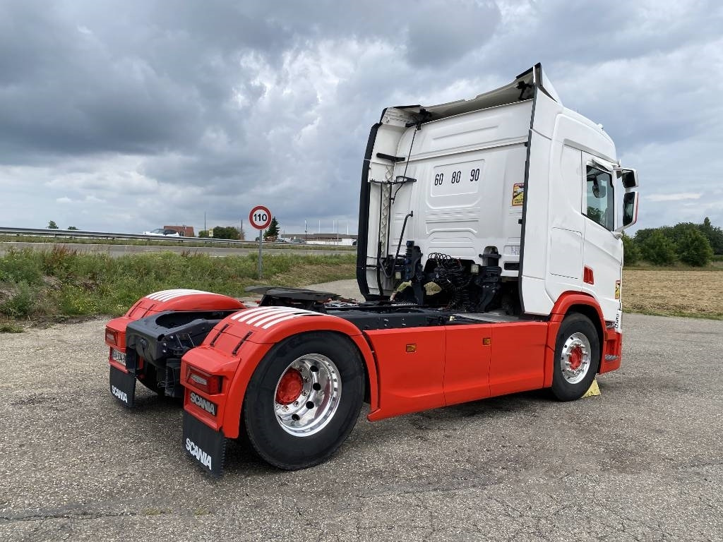 Scania R 460 A4x2NA / RETARDER endommagé - وحدة جر: صورة 4 Scania R 460 A4x2NA / RETARDER endommagé - وحدة جر: صورة 4