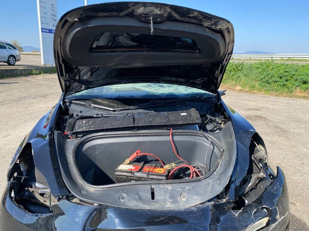 سيارة Tesla Model Y RWD/Origine Française endommagée: صورة 25