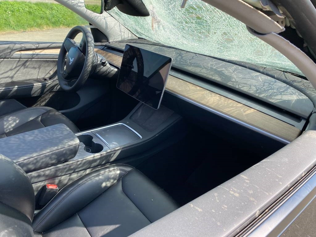 سيارة Tesla Model Y RWD/Origine Française endommagée: صورة 23