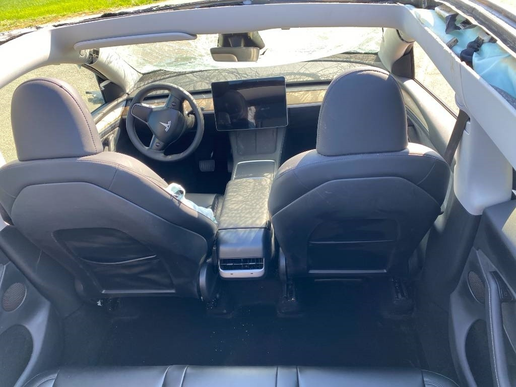 سيارة Tesla Model Y RWD/Origine Française endommagée: صورة 45