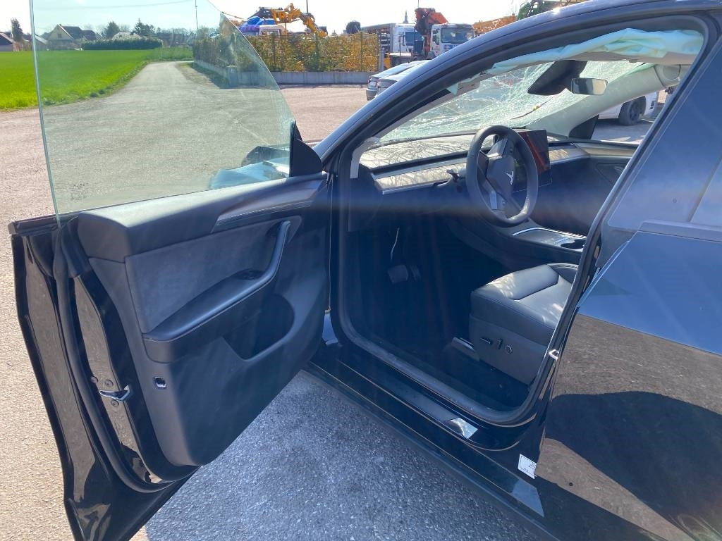 سيارة Tesla Model Y RWD/Origine Française endommagée: صورة 31