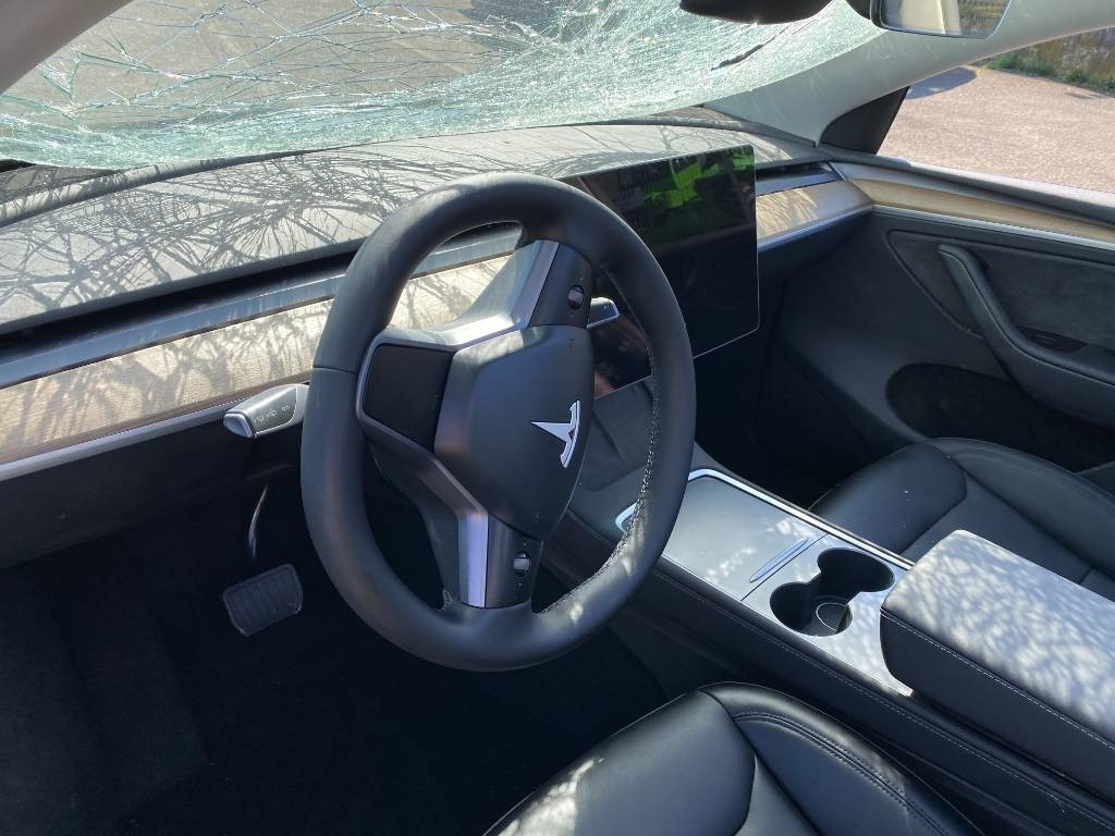 سيارة Tesla Model Y RWD/Origine Française endommagée: صورة 17