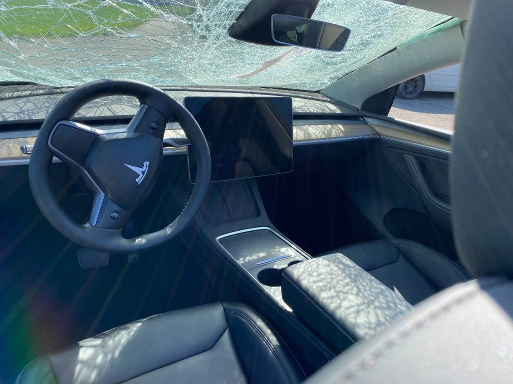 سيارة Tesla Model Y RWD/Origine Française endommagée: صورة 33