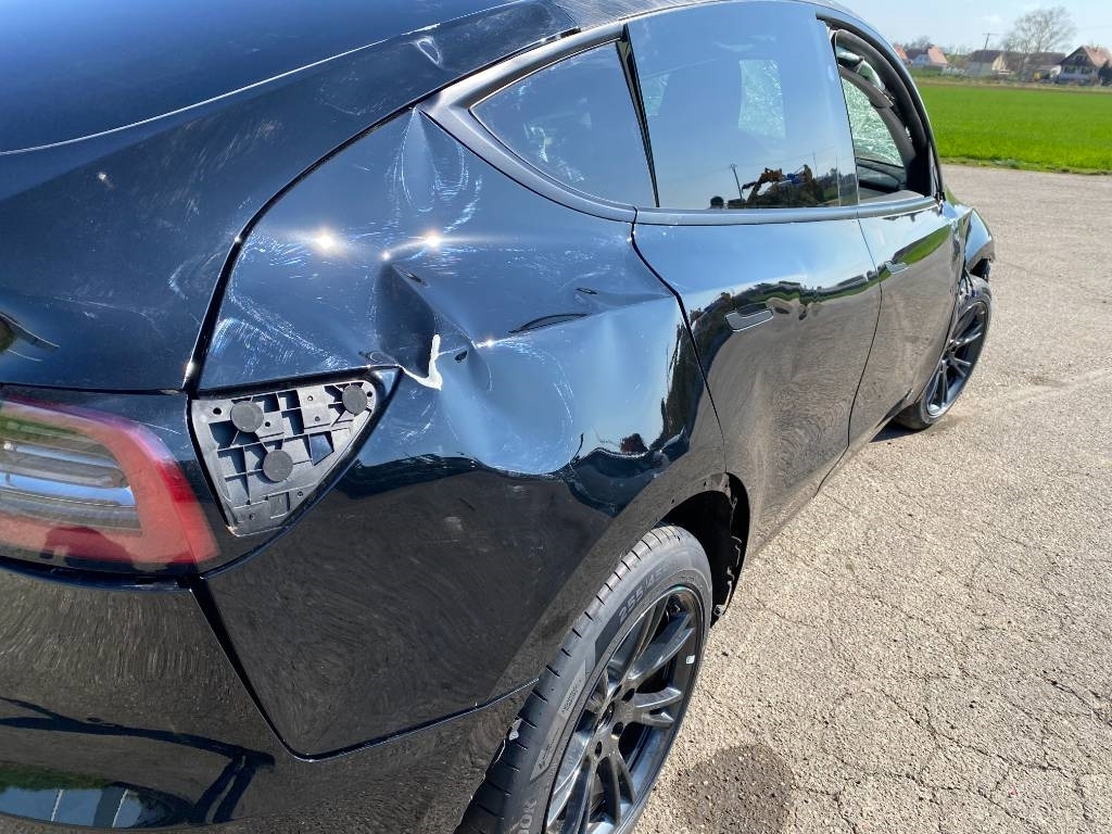 سيارة Tesla Model Y RWD/Origine Française endommagée: صورة 21