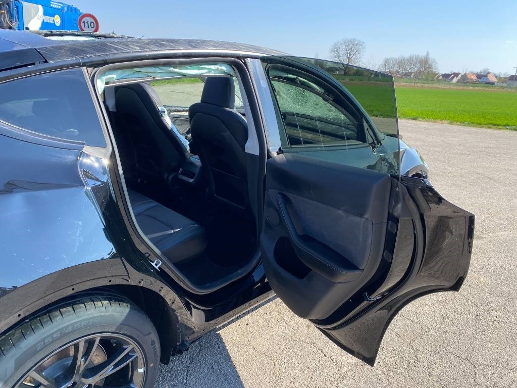 سيارة Tesla Model Y RWD/Origine Française endommagée: صورة 46