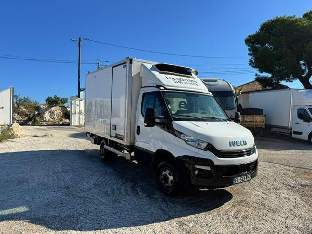 Iveco 35C16 CAISSE FRIGO LAMBERET ET CARRIER ET HAYON - شاحنة مُبرّدة للتوصيل: صورة 3 Iveco 35C16 CAISSE FRIGO LAMBERET ET CARRIER ET HAYON - شاحنة مُبرّدة للتوصيل: صورة 3