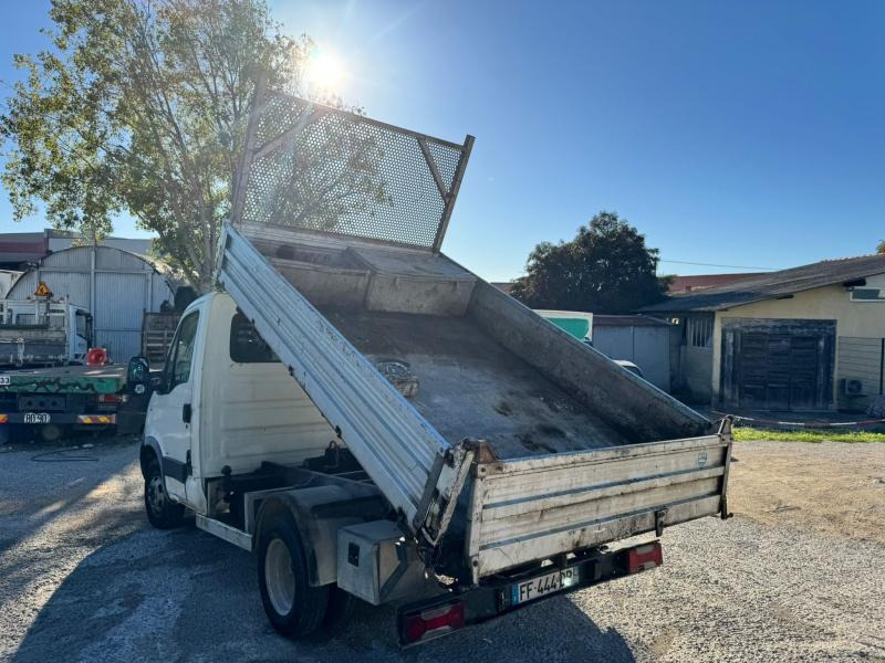 Iveco Daily 35C15 - قلاب صغير: صورة 2 Iveco Daily 35C15 - قلاب صغير: صورة 2