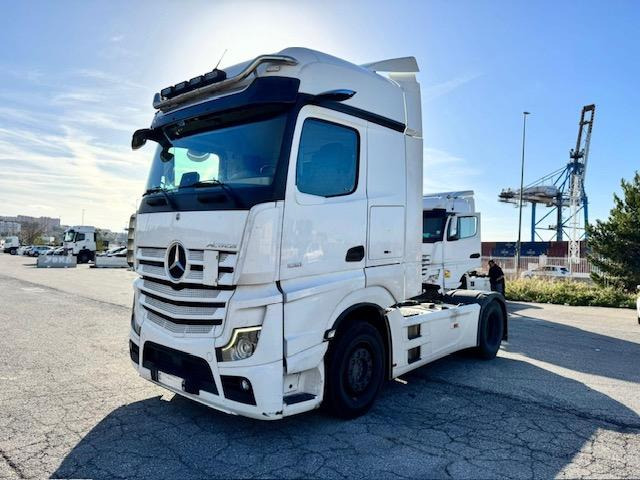 Mercedes ACTROS 1851 - وحدة جر: صورة 1 Mercedes ACTROS 1851 - وحدة جر: صورة 1