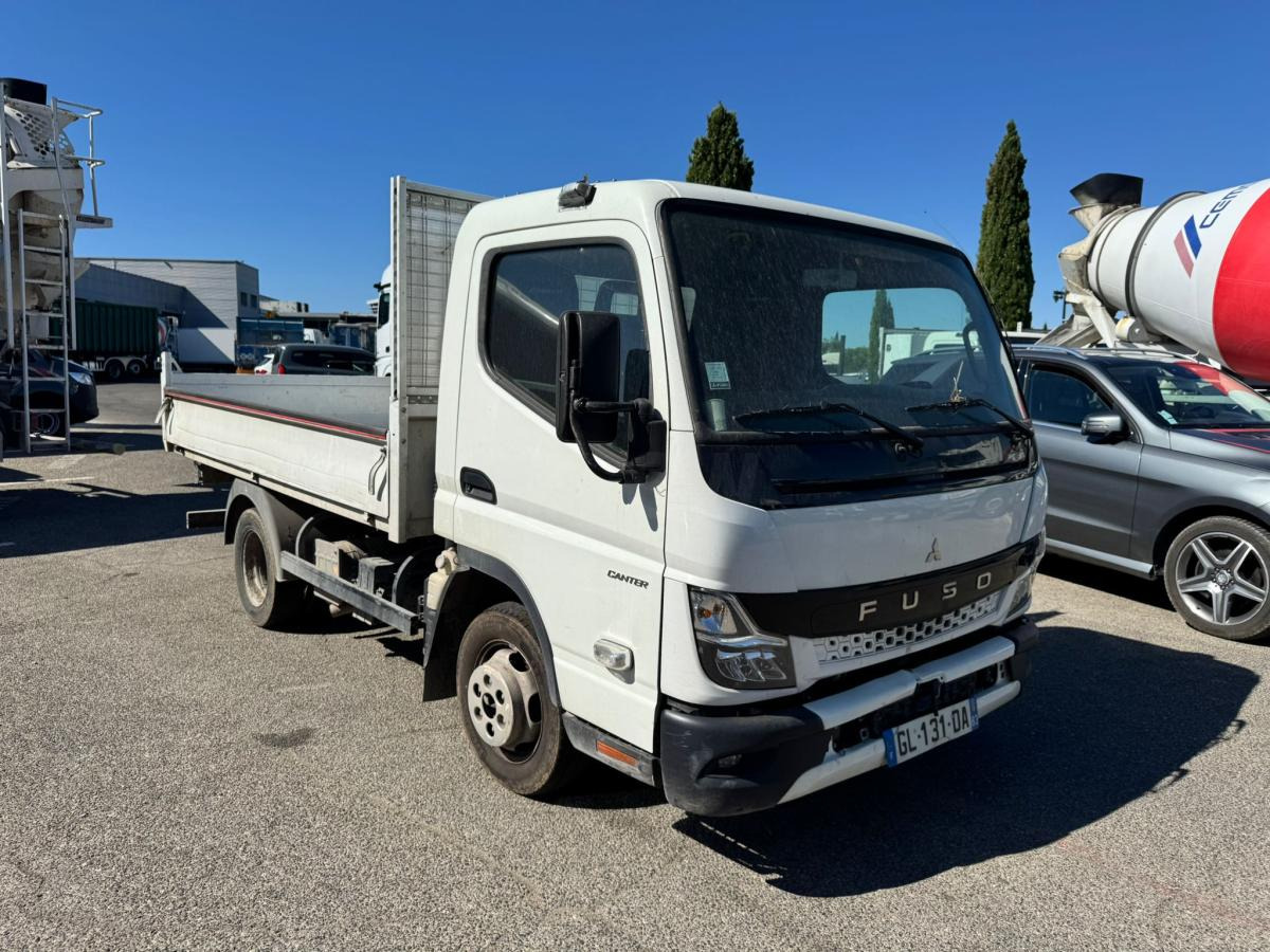 Mitsubishi Fuso Canter 3C15 - قلاب صغير: صورة 1 Mitsubishi Fuso Canter 3C15 - قلاب صغير: صورة 1