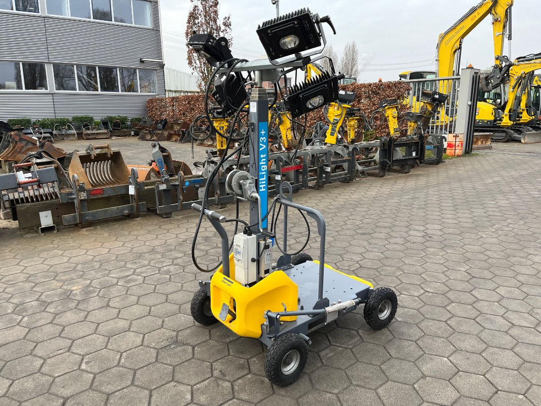 Atlas Copco V3 - مجموعة المولدات: صورة 2 Atlas Copco V3 - مجموعة المولدات: صورة 2