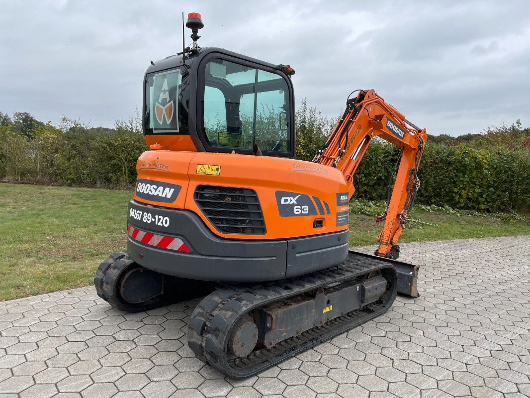 Doosan DX63-3 - حفارة مُصَّغرة: صورة 2 Doosan DX63-3 - حفارة مُصَّغرة: صورة 2
