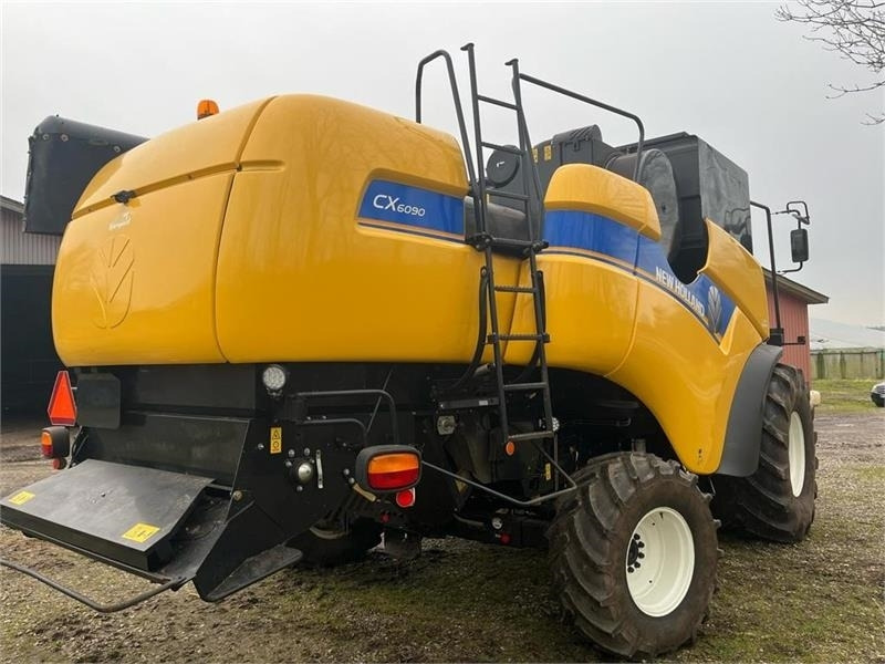 New Holland CX 6090 - حصادة موحَّدة: صورة 5 New Holland CX 6090 - حصادة موحَّدة: صورة 5