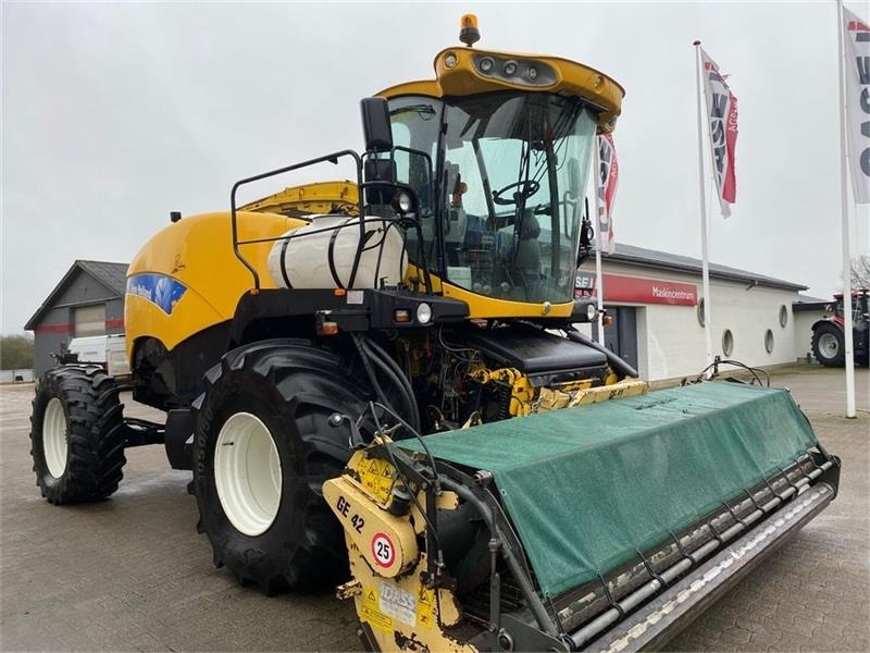 New Holland FR9080 med pick-up  - حصادة الأعلاف: صورة 3 New Holland FR9080 med pick-up  - حصادة الأعلاف: صورة 3