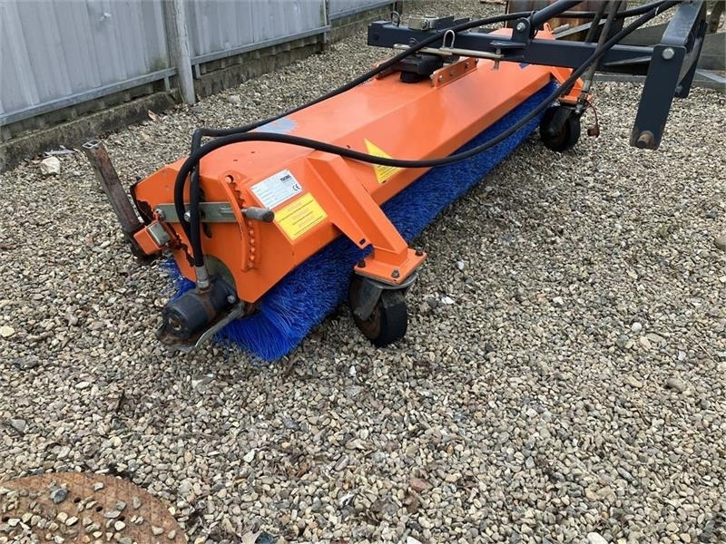 Tuchel 560 Plus - مكنسة: صورة 4 Tuchel 560 Plus - مكنسة: صورة 4