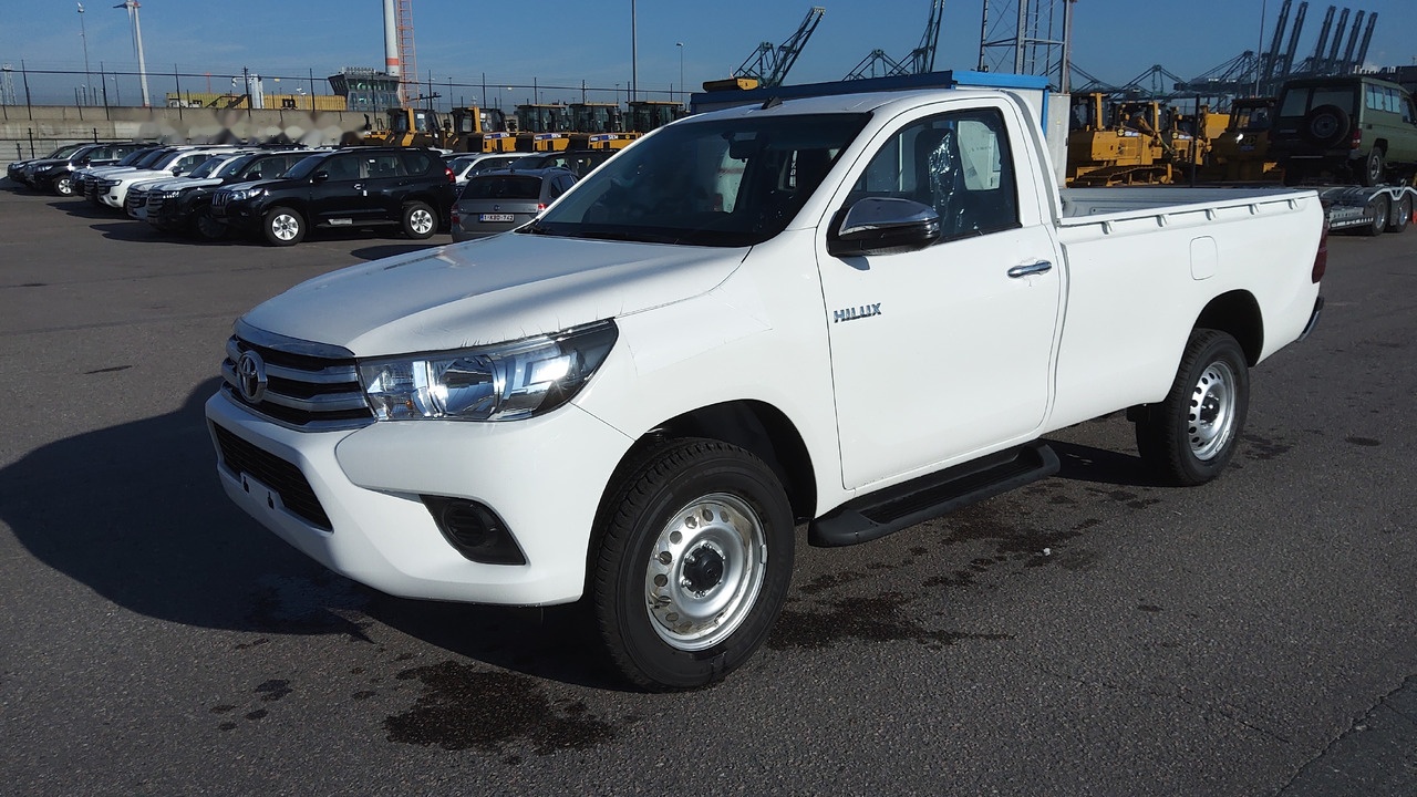 Toyota Hilux / Revo Pick-up single Cab pack security 2.4L Turbo Diesel Manual - سيارة: صورة 1 Toyota Hilux / Revo Pick-up single Cab pack security 2.4L Turbo Diesel Manual - سيارة: صورة 1