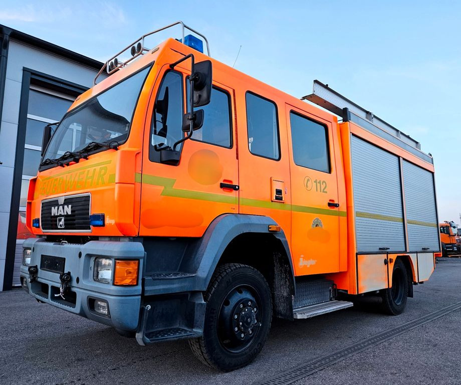 MAN 14.224 L80 4x4 Feuerwehr LF16 Ziegler MAN 14.224 L80 4x4 Feuerwehr LF16 Ziegler - سيارة إطفاء: صورة 1 MAN 14.224 L80 4x4 Feuerwehr LF16 Ziegler MAN 14.224 L80 4x4 Feuerwehr LF16 Ziegler - سيارة إطفاء: صورة 1