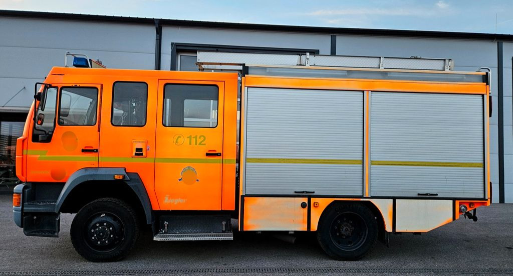 MAN 14.224 L80 4x4 Feuerwehr LF16 Ziegler MAN 14.224 L80 4x4 Feuerwehr LF16 Ziegler - سيارة إطفاء: صورة 2 MAN 14.224 L80 4x4 Feuerwehr LF16 Ziegler MAN 14.224 L80 4x4 Feuerwehr LF16 Ziegler - سيارة إطفاء: صورة 2