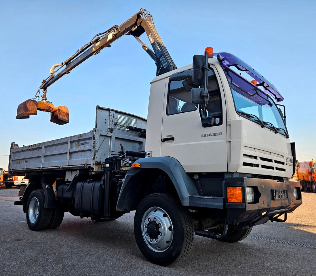 MAN LE 14.250 4x4 HIAB 077BS-2 Kran Greifer - شاحنة قلاب, شاحنة كرين: صورة 3 MAN LE 14.250 4x4 HIAB 077BS-2 Kran Greifer - شاحنة قلاب, شاحنة كرين: صورة 3