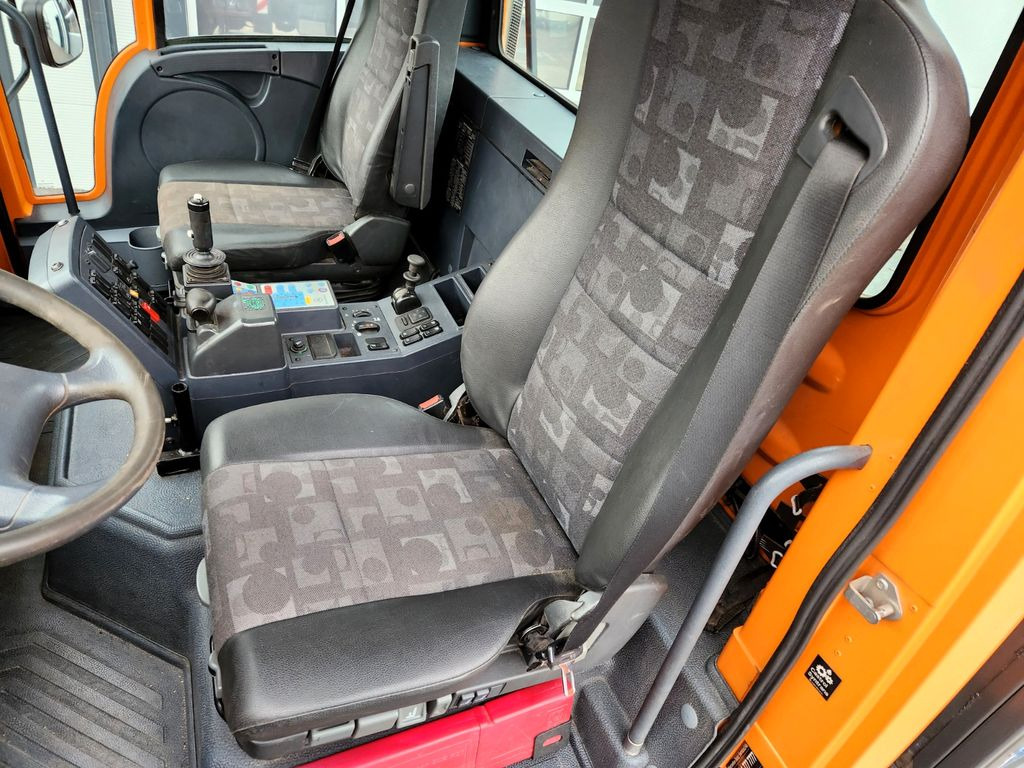 شاحنة قلاب Unimog U300 Agrar Euro5 Hydrostat Variopilot: صورة 9