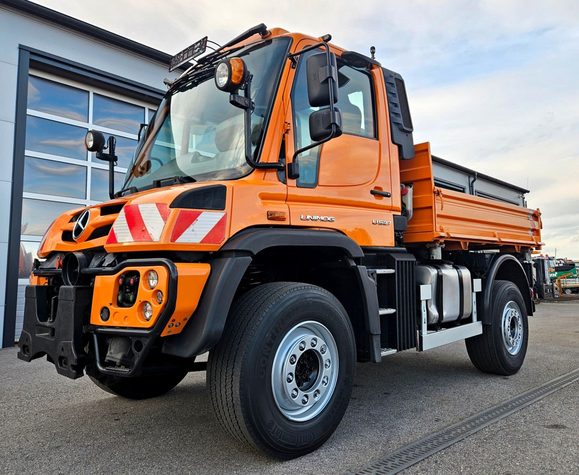 Unimog U527 UGE Euro6 VarioPilot Hydrostat - شاحنة قلاب: صورة 1 Unimog U527 UGE Euro6 VarioPilot Hydrostat - شاحنة قلاب: صورة 1