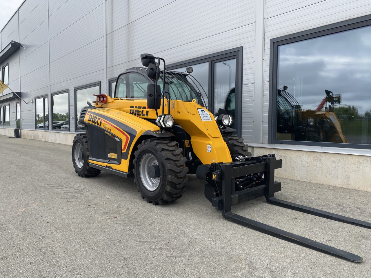 Dieci Mini Agri 20.4 SMART 37 kW - رافعة تلسكوبية: صورة 3 Dieci Mini Agri 20.4 SMART 37 kW - رافعة تلسكوبية: صورة 3