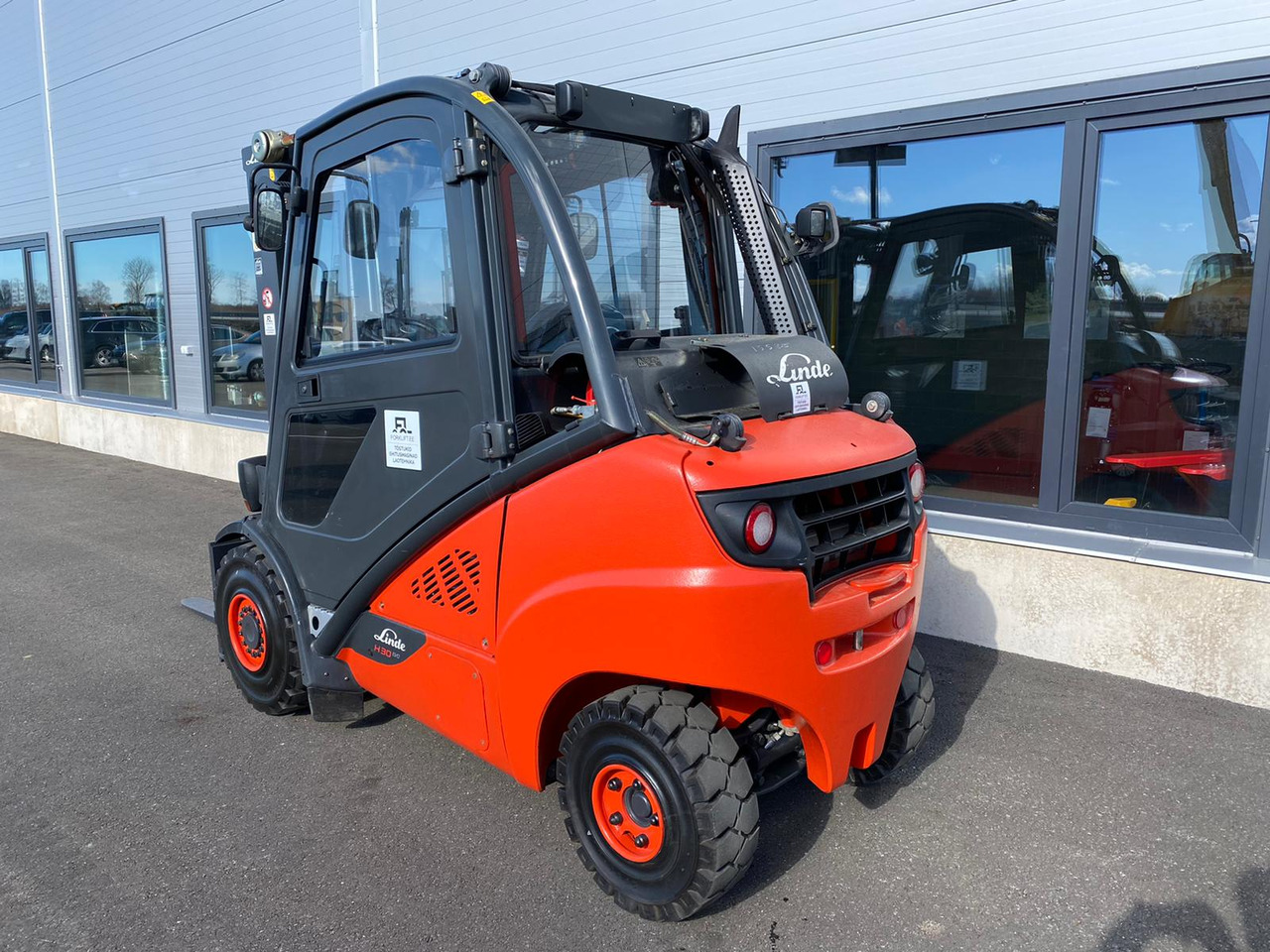 Linde H30T-02 EVO - رافعة شوكية تعمل بالغاز: صورة 3 Linde H30T-02 EVO - رافعة شوكية تعمل بالغاز: صورة 3