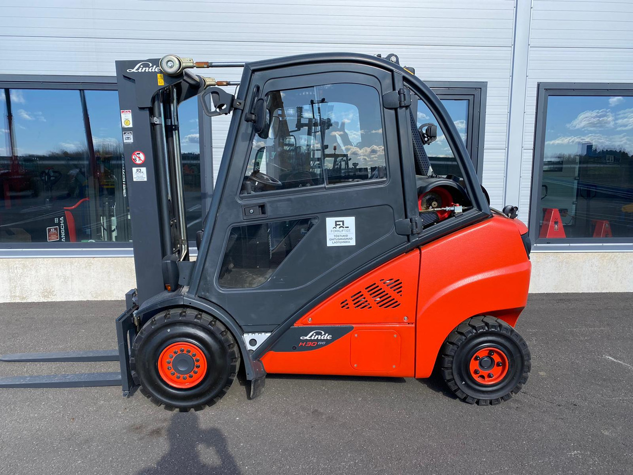 Linde H30T-02 EVO - رافعة شوكية تعمل بالغاز: صورة 2 Linde H30T-02 EVO - رافعة شوكية تعمل بالغاز: صورة 2