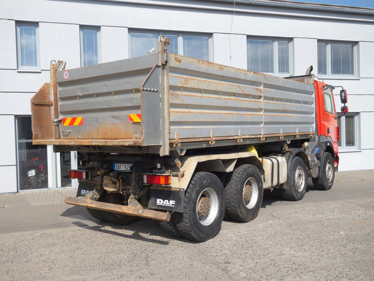 DAF CF 85.410 8x4 mit Meiller - شاحنة قلاب: صورة 5 DAF CF 85.410 8x4 mit Meiller - شاحنة قلاب: صورة 5