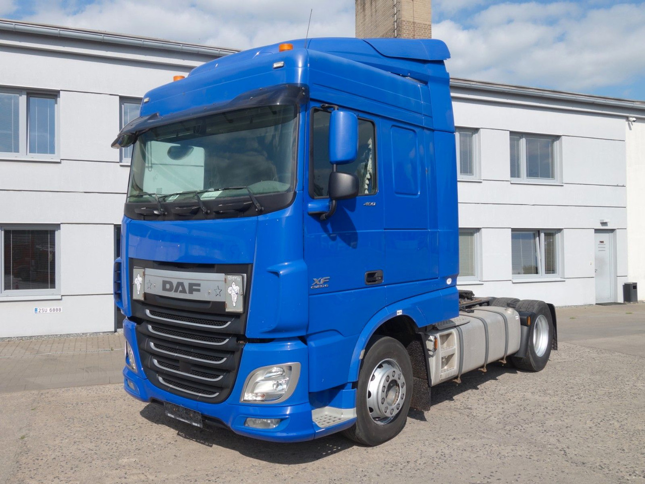 DAF XF 460 SC Standard, Standklima, 5 Stk. - وحدة جر: صورة 2 DAF XF 460 SC Standard, Standklima, 5 Stk. - وحدة جر: صورة 2