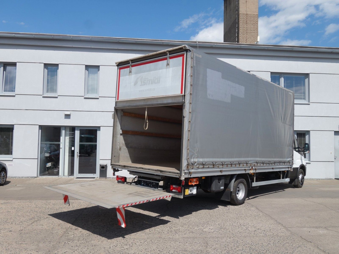 Iveco Daily 70C18 mit LBW - شاحنة ستارة جانبية: صورة 5 Iveco Daily 70C18 mit LBW - شاحنة ستارة جانبية: صورة 5