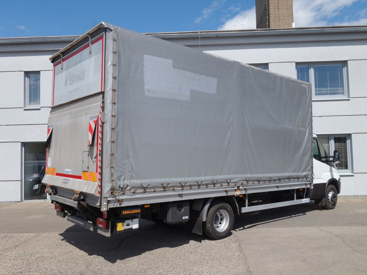 Iveco Daily 70C18 mit LBW - شاحنة ستارة جانبية: صورة 4 Iveco Daily 70C18 mit LBW - شاحنة ستارة جانبية: صورة 4