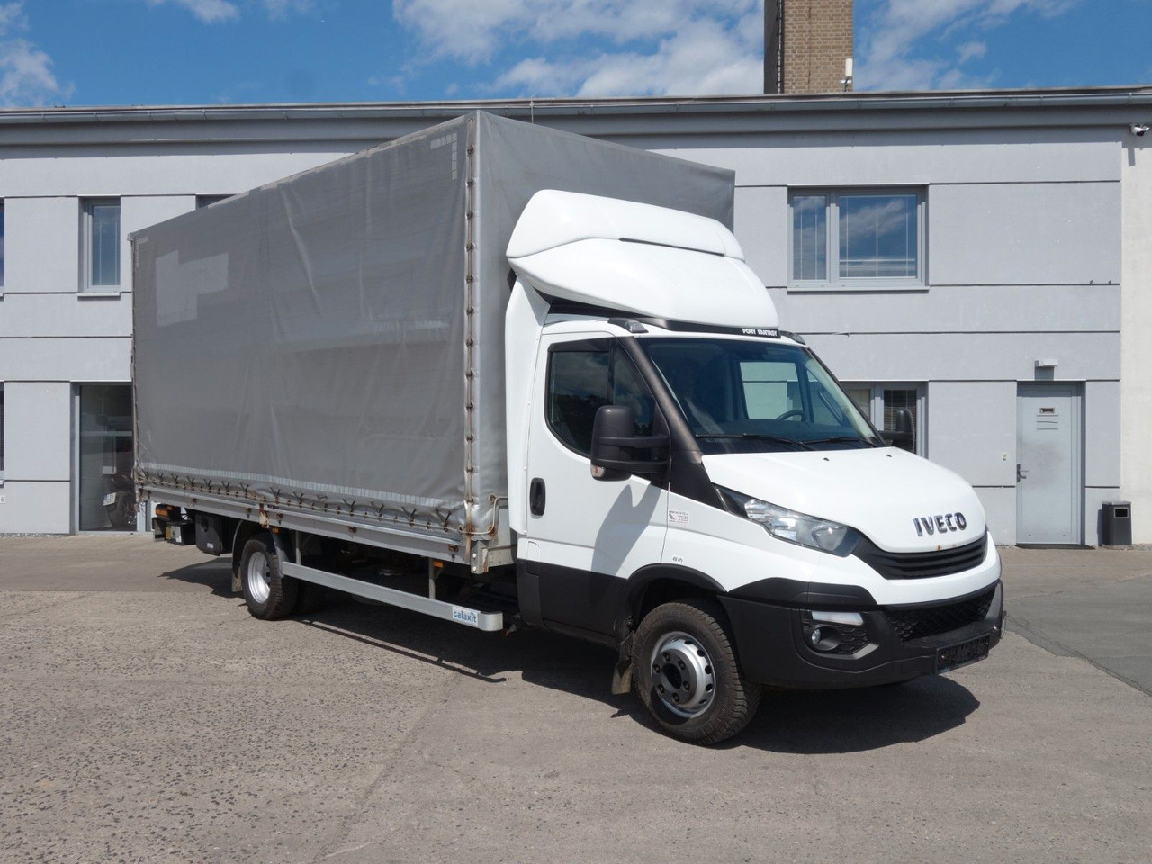 Iveco Daily 70C18 mit LBW - شاحنة ستارة جانبية: صورة 2 Iveco Daily 70C18 mit LBW - شاحنة ستارة جانبية: صورة 2