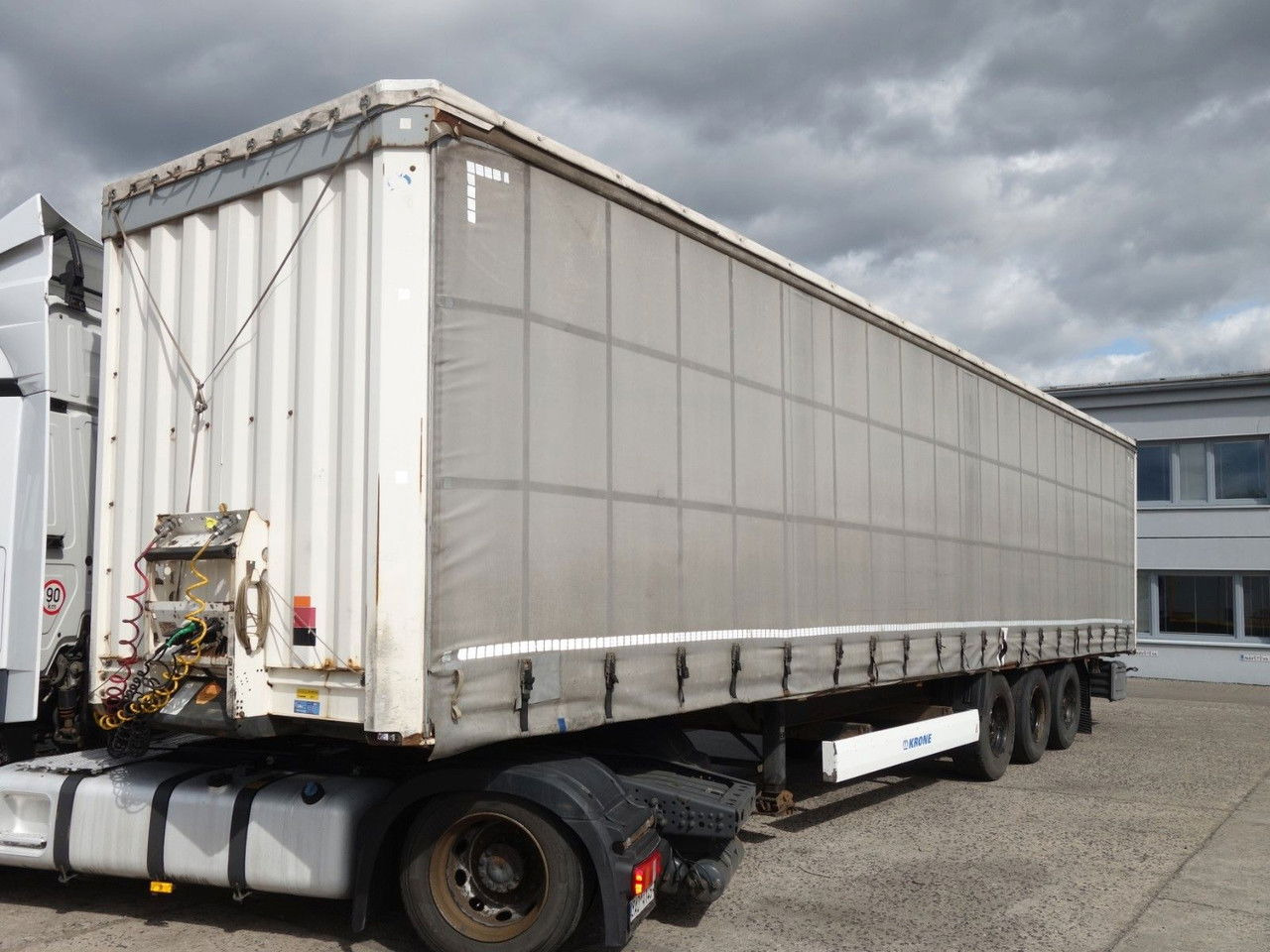 Krone SD Standard, Liftachse - نصف مقطورة ستارة: صورة 1 Krone SD Standard, Liftachse - نصف مقطورة ستارة: صورة 1