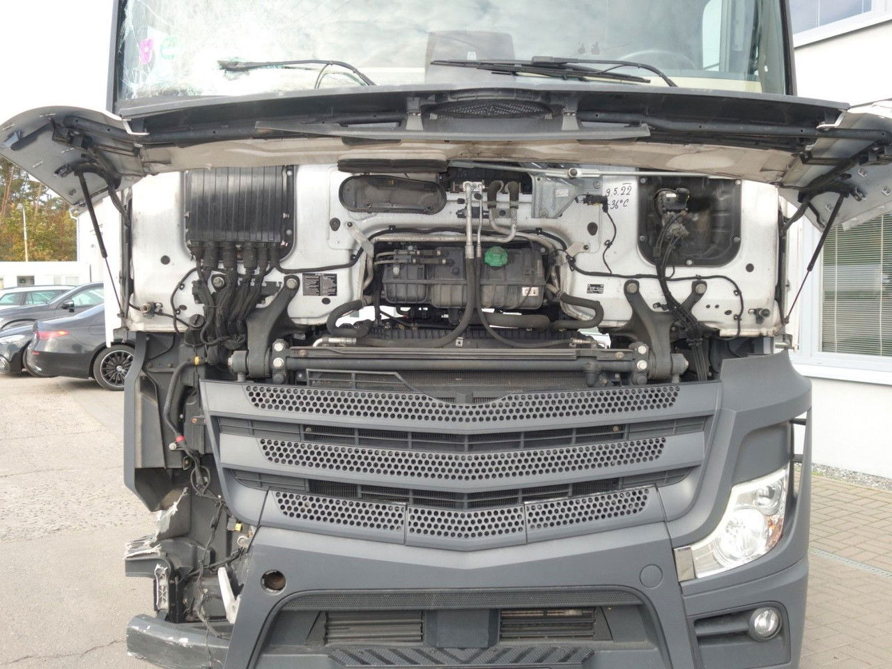 Mercedes-Benz Actros 1845 LD BIG Space MirrorCam - وحدة جر: صورة 3 Mercedes-Benz Actros 1845 LD BIG Space MirrorCam - وحدة جر: صورة 3