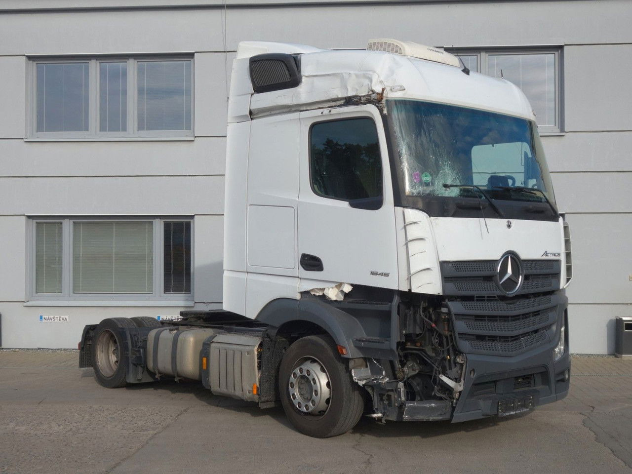Mercedes-Benz Actros 1845 LD BIG Space MirrorCam - وحدة جر: صورة 2 Mercedes-Benz Actros 1845 LD BIG Space MirrorCam - وحدة جر: صورة 2
